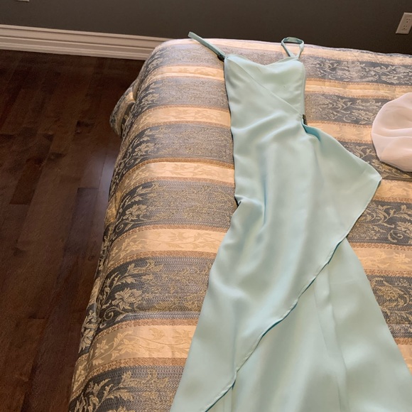 Long dress - Picture 4 of 4